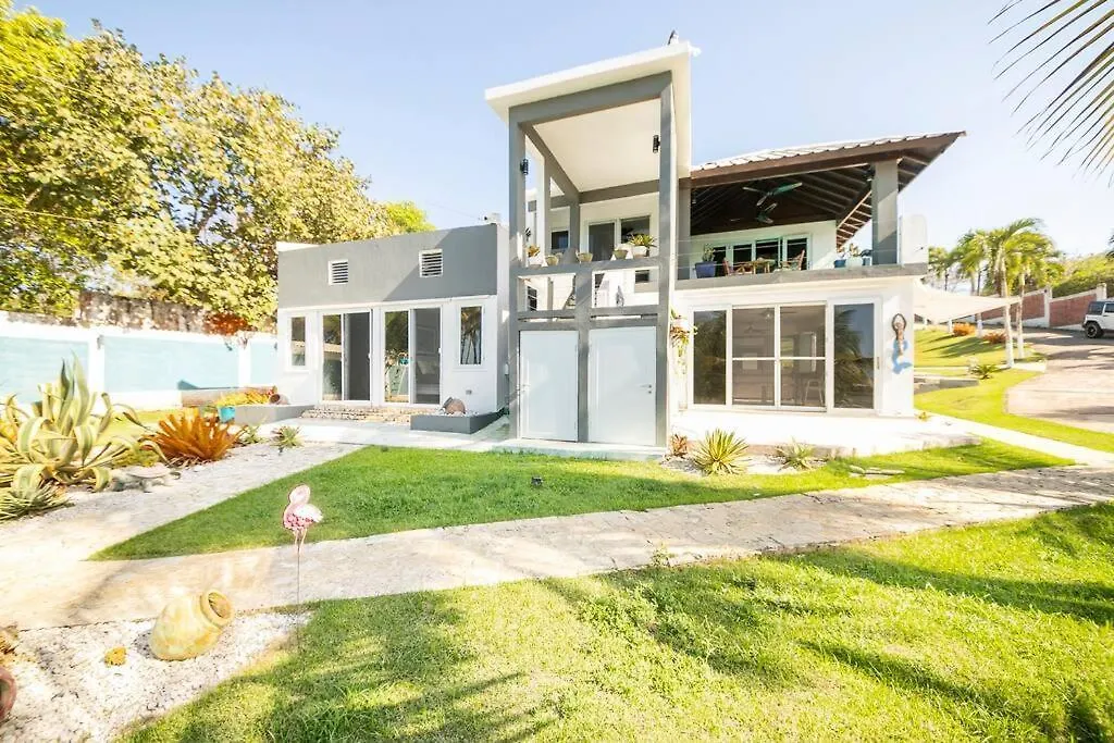 Villa Ocean Front Villa, 2 Private Pools, Bbq, Tennis Court And More! Vega Baja Puerto Rico
