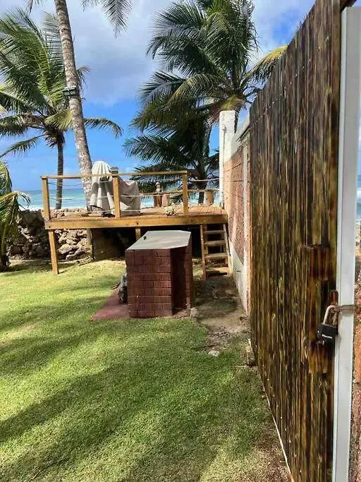 Ocean Front Villa, 2 Private Pools, Bbq, Tennis Court And More! Vega Baja